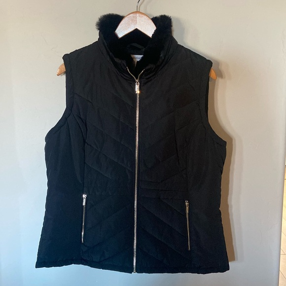 Calvin Klein Jackets & Blazers - Calvin Klein Quilted Vest